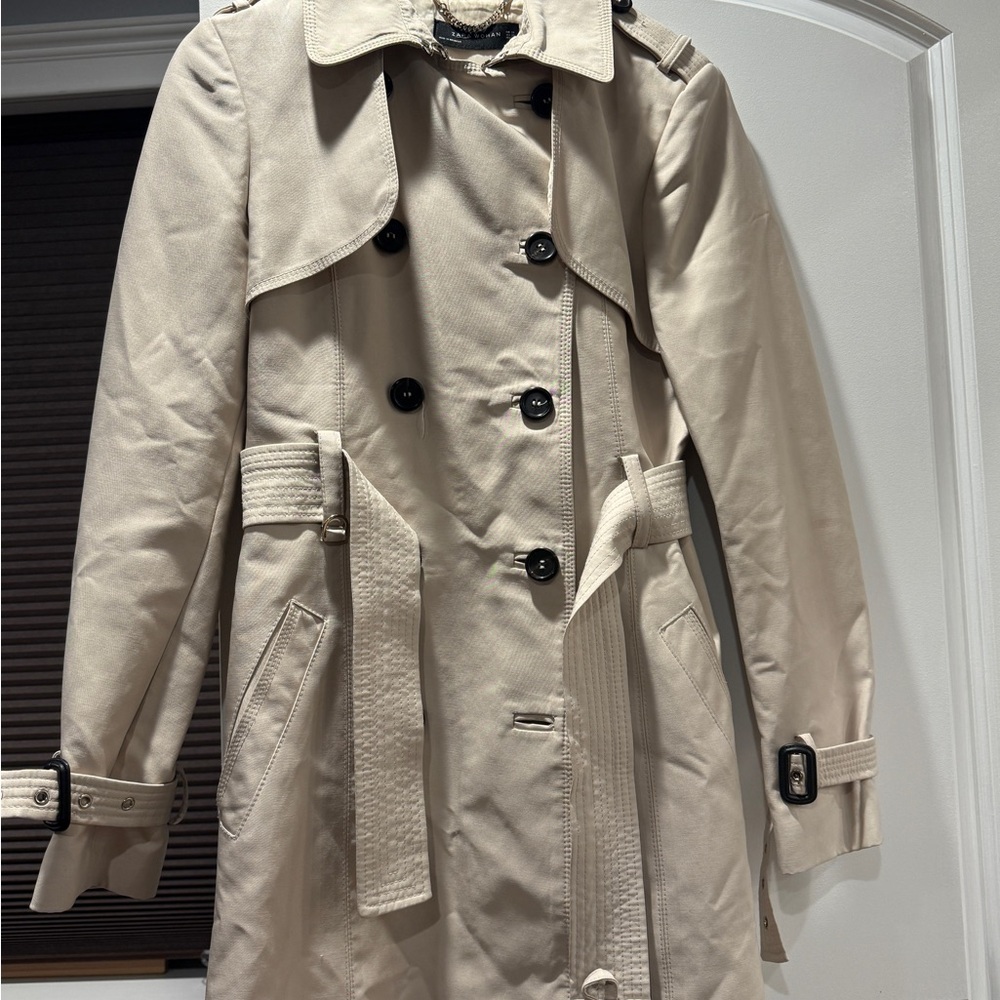 Zara Double-Breasted Cream Trench Coat